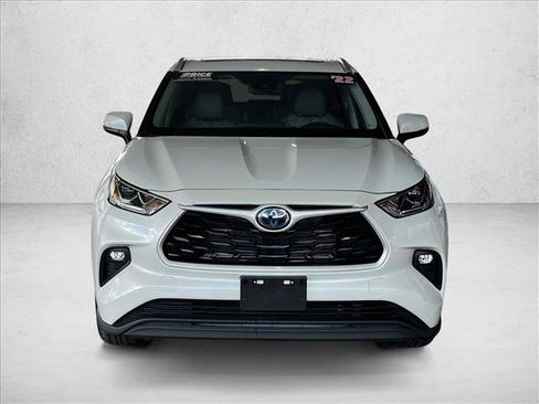 Used 2022 Toyota Highlander Bronze Edition image 7