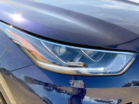 Used 2021 Toyota Highlander Platinum FWD image 28
