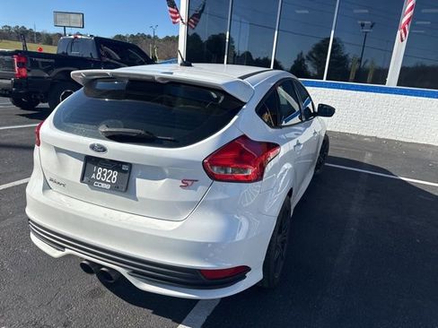 Used 2016 Ford Focus ST image 14