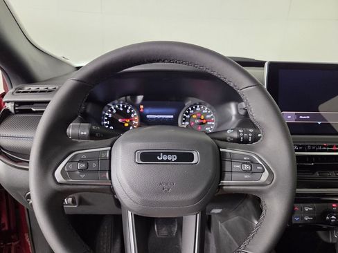 New 2026 Jeep Compass Latitude image 14