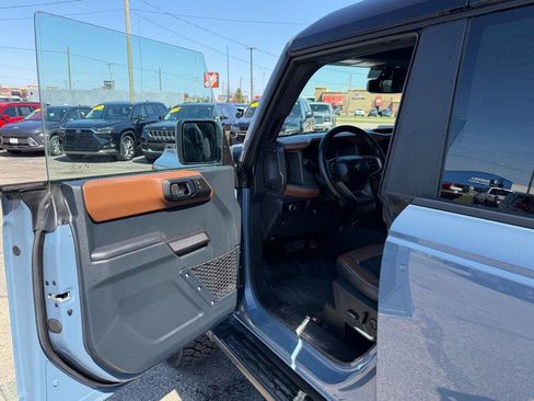 Used 2024 Ford Bronco Outer Banks AWD/4WD image 12