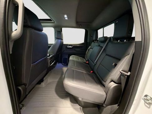 Used 2023 GMC Sierra 1500 SLT w/ SLT Premium Package image 24