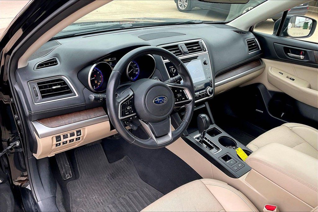 Used 2018 Subaru Outback 3.6R Limited AWD/4WD image 14