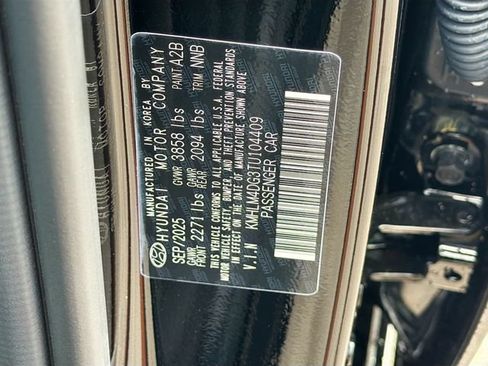 Certified 2026 Hyundai Elantra Sport FWD image 31