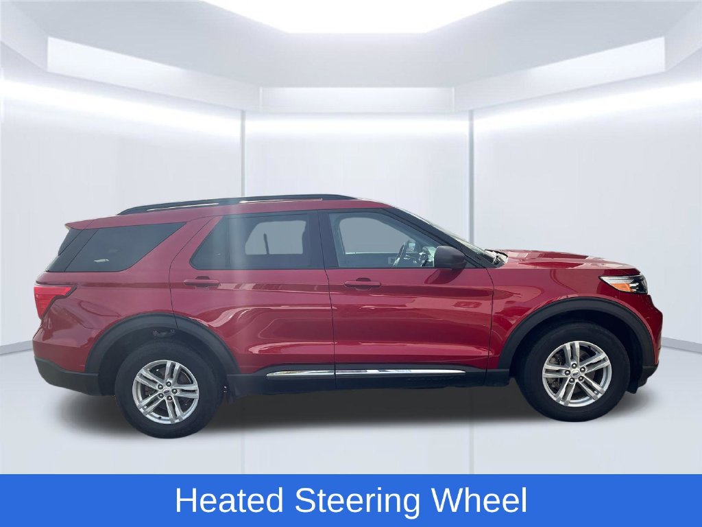 Used 2024 Ford Explorer XLT w/ Equipment Group 202A AWD/4WD image 7