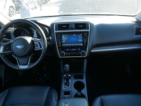 Used 2018 Subaru Outback 2.5i Limited w/ Popular Package #2 image 10