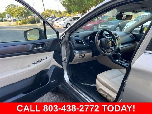 Used 2019 Subaru Outback 2.5i Limited AWD/4WD image 5