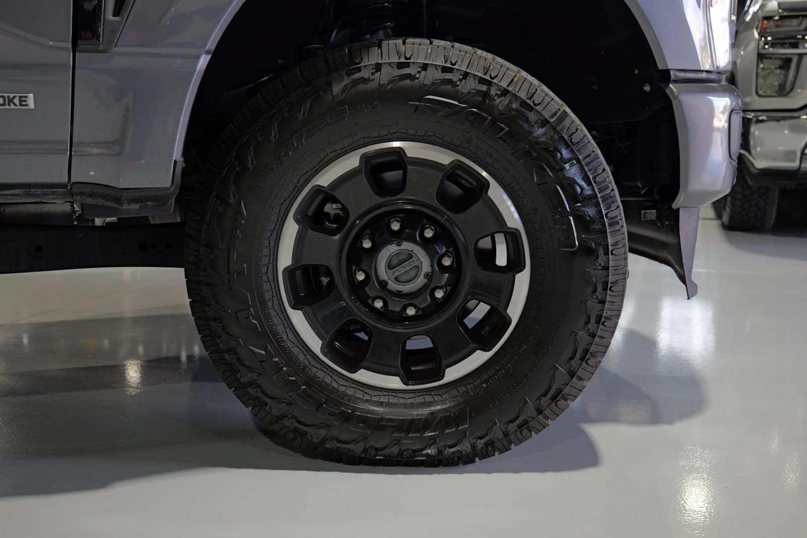 Used 2023 Ford F250 Lariat w/ Lariat Ultimate Package AWD/4WD image 8