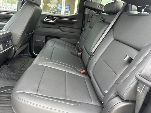 Used 2025 GMC Sierra 1500 Elevation w/ Elevation Premium Package AWD/4WD image 12