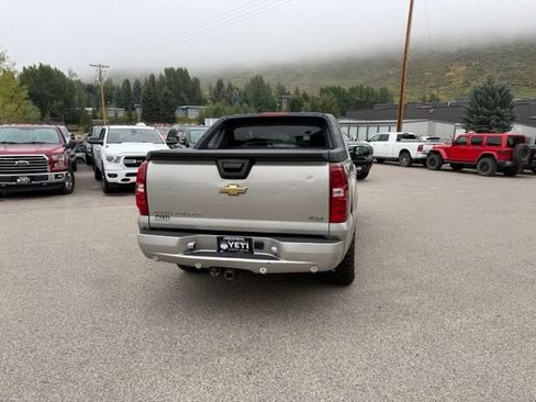 Used 2008 Chevrolet Avalanche LT w/ LT Preferred Equipment Group AWD/4WD image 11