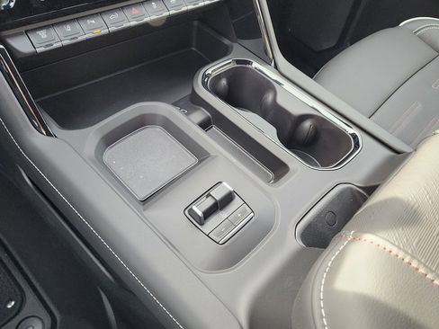 New 2026 GMC Sierra 2500 AT4X w/ LPO, Black Badging Package image 33