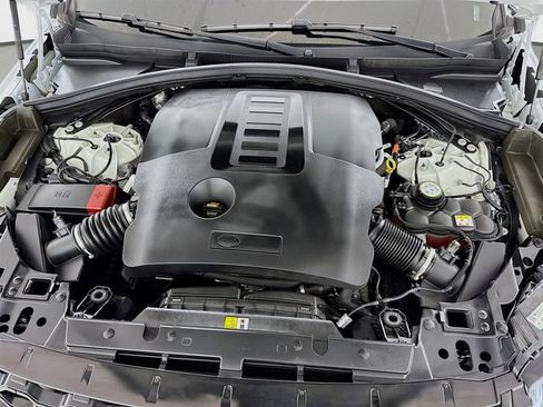 Certified 2023 Land Rover Range Rover Velar R-Dynamic S image 32