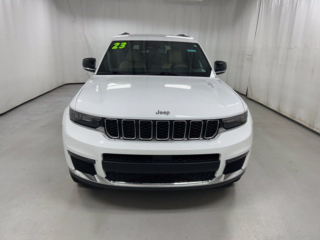 Used 2023 Jeep Grand Cherokee L Limited AWD/4WD image 4
