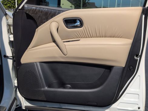 Used 2022 Nissan Armada Platinum w/ Captain's Chairs Package RWD image 36