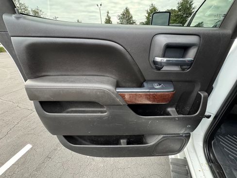 Used 2016 GMC Sierra 3500 SLE image 18