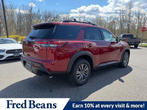 New 2026 Nissan Pathfinder SV image 7