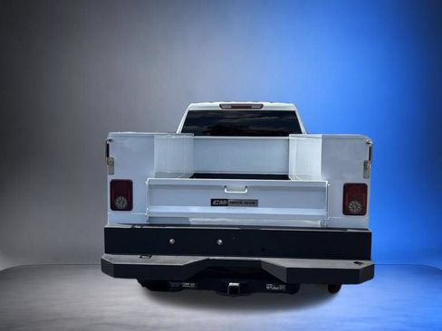 Used 2024 Chevrolet Silverado 2500 LT w/ Convenience Package AWD/4WD image 4