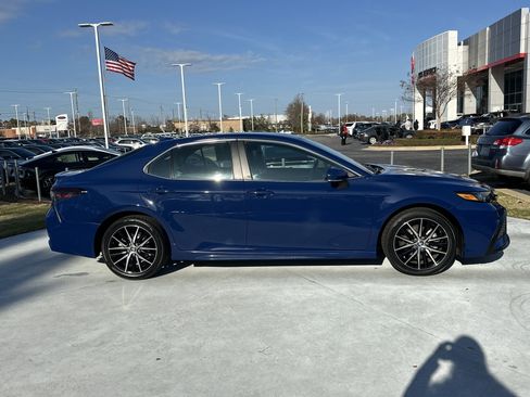 Certified 2024 Toyota Camry SE image 11