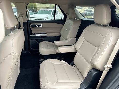 Certified 2024 Ford Explorer XLT w/ Equipment Group 202A image 28