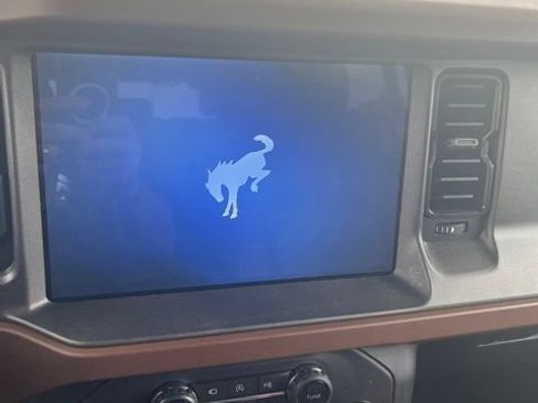 Used 2024 Ford Bronco Outer Banks AWD/4WD image 23