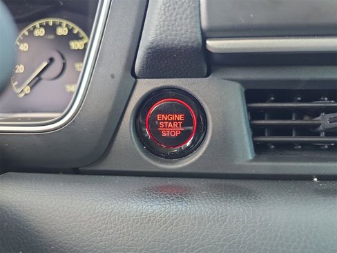 Certified 2025 Honda Pilot EX-L image 26