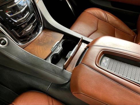 Used 2015 Cadillac Escalade ESV Premium image 19