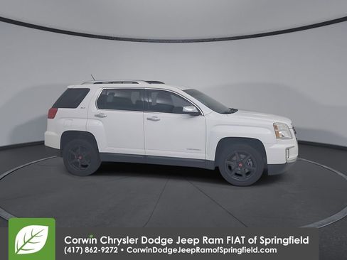 Used 2016 GMC Terrain SLT image 3