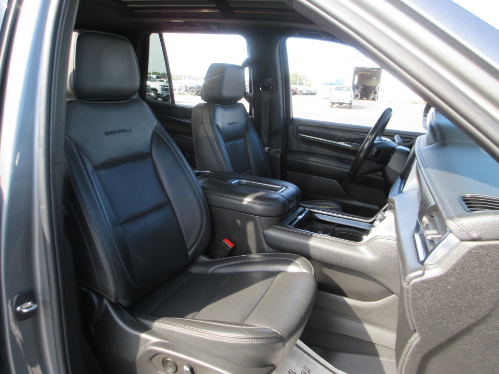 Used 2022 GMC Yukon Denali AWD/4WD image 25
