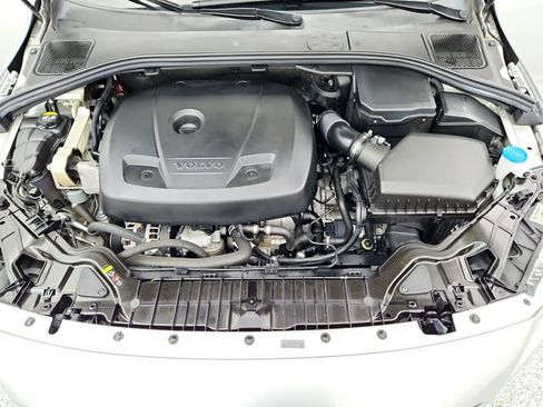 Used 2018 Volvo S60 T5 Inscription image 38