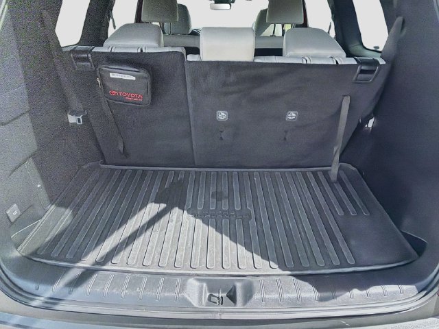 Used 2024 Toyota Grand Highlander AWD Hybrid image 12