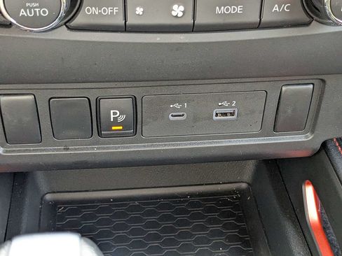 Used 2025 Nissan Frontier PRO-4X w/ Interior Protection Package AWD/4WD image 23