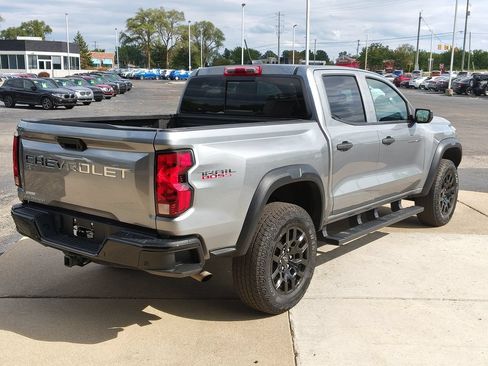 Used 2025 Chevrolet Colorado Trail Boss AWD/4WD image 5