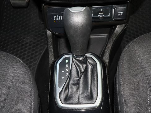 Used 2022 Jeep Renegade Altitude image 20