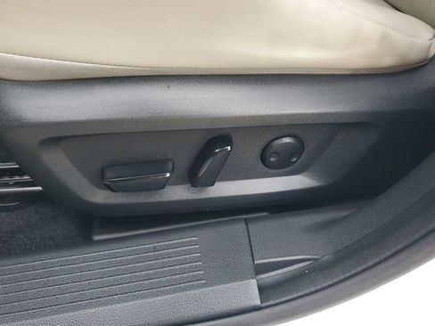 Used 2022 Nissan Rogue SV w/ SV Premium Package FWD image 21