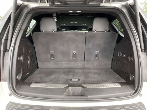 Used 2021 GMC Yukon Denali AWD/4WD image 8