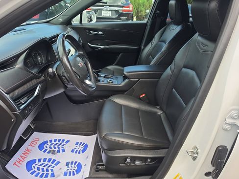 Used 2020 Cadillac XT4 Sport w/ Driver Awareness Package AWD/4WD image 9