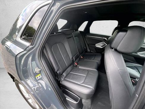 Used 2020 Audi Q3 2.0T Premium w/ Convenience Package image 29