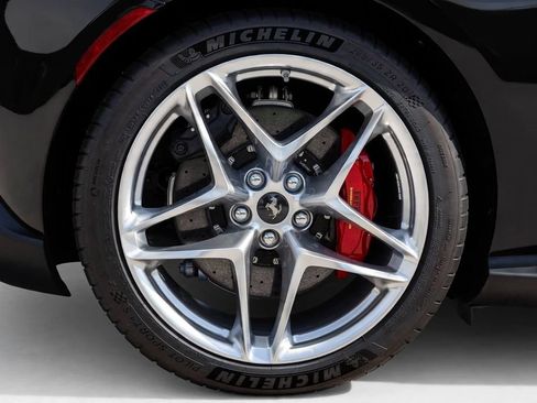 Certified 2024 Ferrari Roma Spider RWD image 60