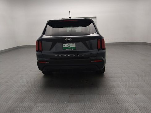 Used 2021 Kia Sorento LX FWD image 7