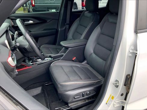 Used 2021 Chevrolet TrailBlazer RS w/ Convenience Package FWD image 8