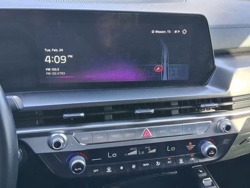 Used 2024 Kia Telluride S w/ S Sunroof Package image 7