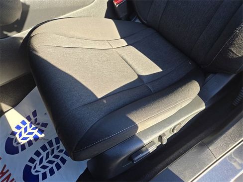 Used 2023 Honda Accord EX image 10