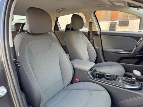 Used 2025 Kia K4 FWD image 34