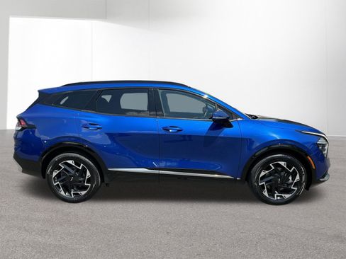 Used 2023 Kia Sportage SX AWD/4WD image 2