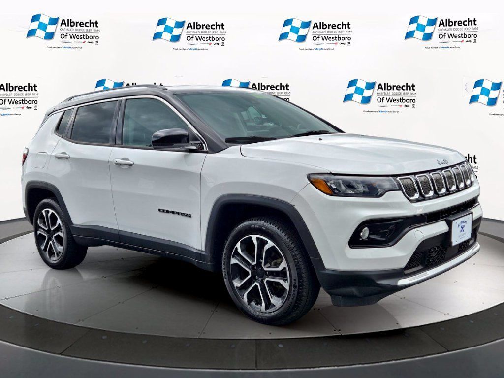 Used 2022 Jeep Compass Limited AWD/4WD image 7