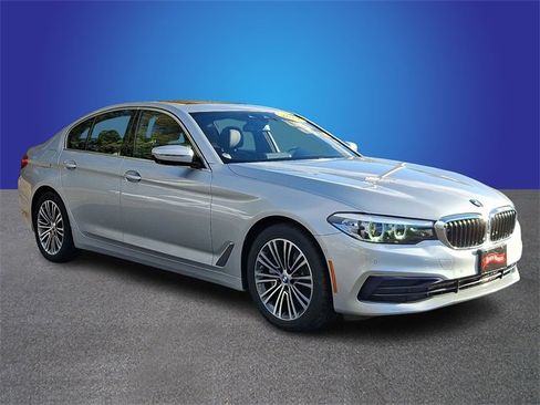 Used 2019 BMW 530i xDrive w/ Convenience Package image 3
