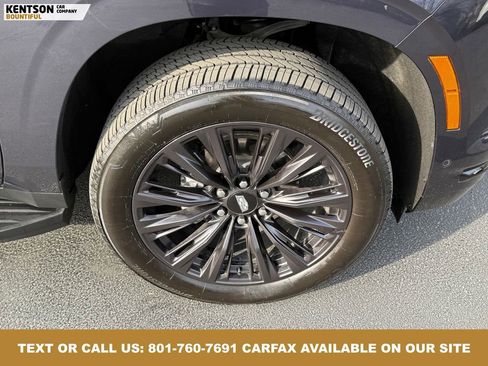 Used 2025 Cadillac Escalade ESV Sport w/ LPO, ONYX Package image 15