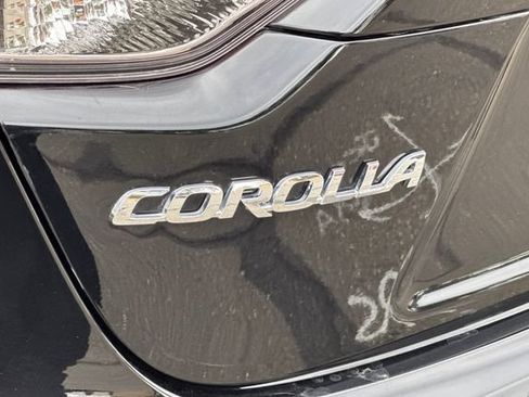 Used 2024 Toyota Corolla LE FWD image 48