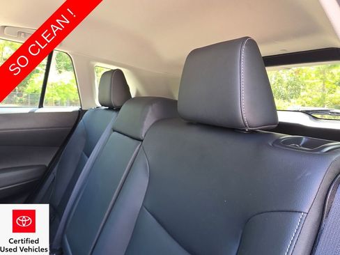 Certified 2022 Toyota Corolla Cross XLE w/ Convenience Package image 21