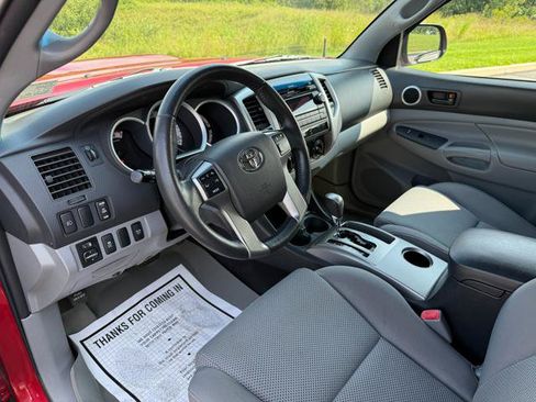 Used 2012 Toyota Tacoma 4x4 Double Cab w/ TRD Sport Pkg image 12